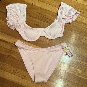 $5 SALE ✨ Target Bikini Puff Sleeve